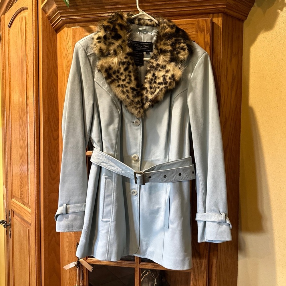 Y2K Baby blue leopard leather coat